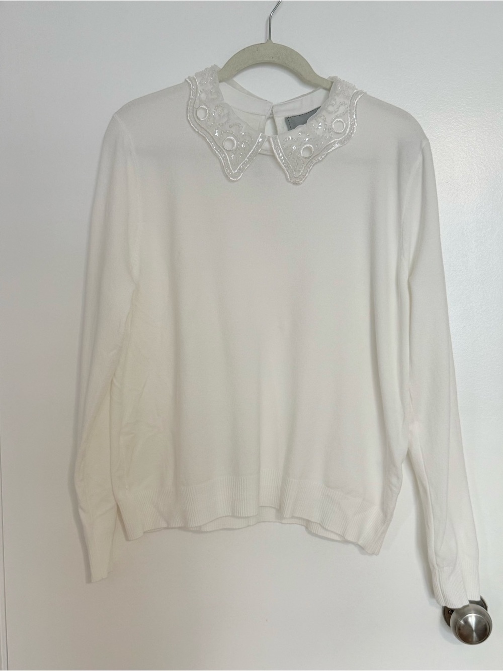 Liv Milano White Long-Sleeve Top